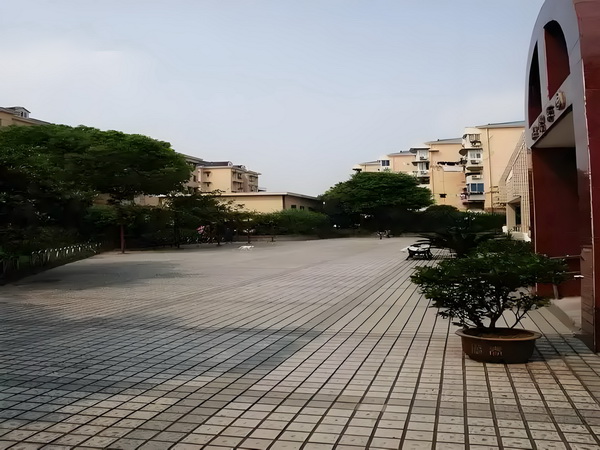 [新浪彩票]足彩25136期投注策略：法兰克福防平
